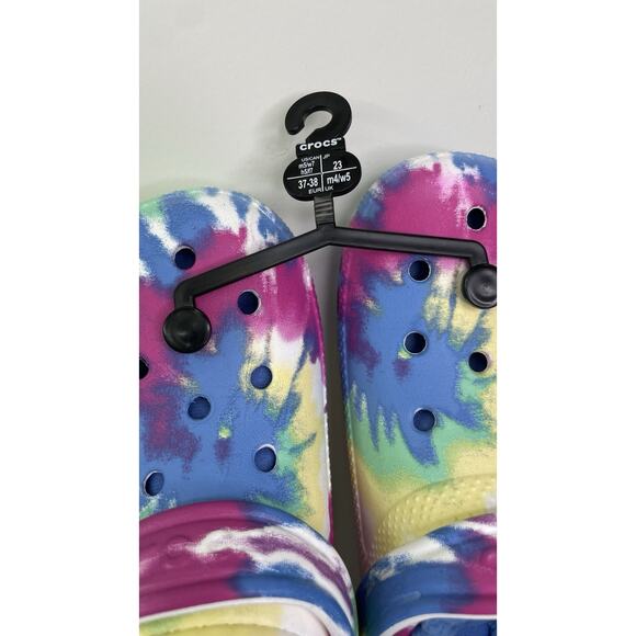 NWT Crocs Unisex US M5/W7 Classic Lined Tie Dye Clog Powder Blue/Multi 206341 - Picture 2 of 5